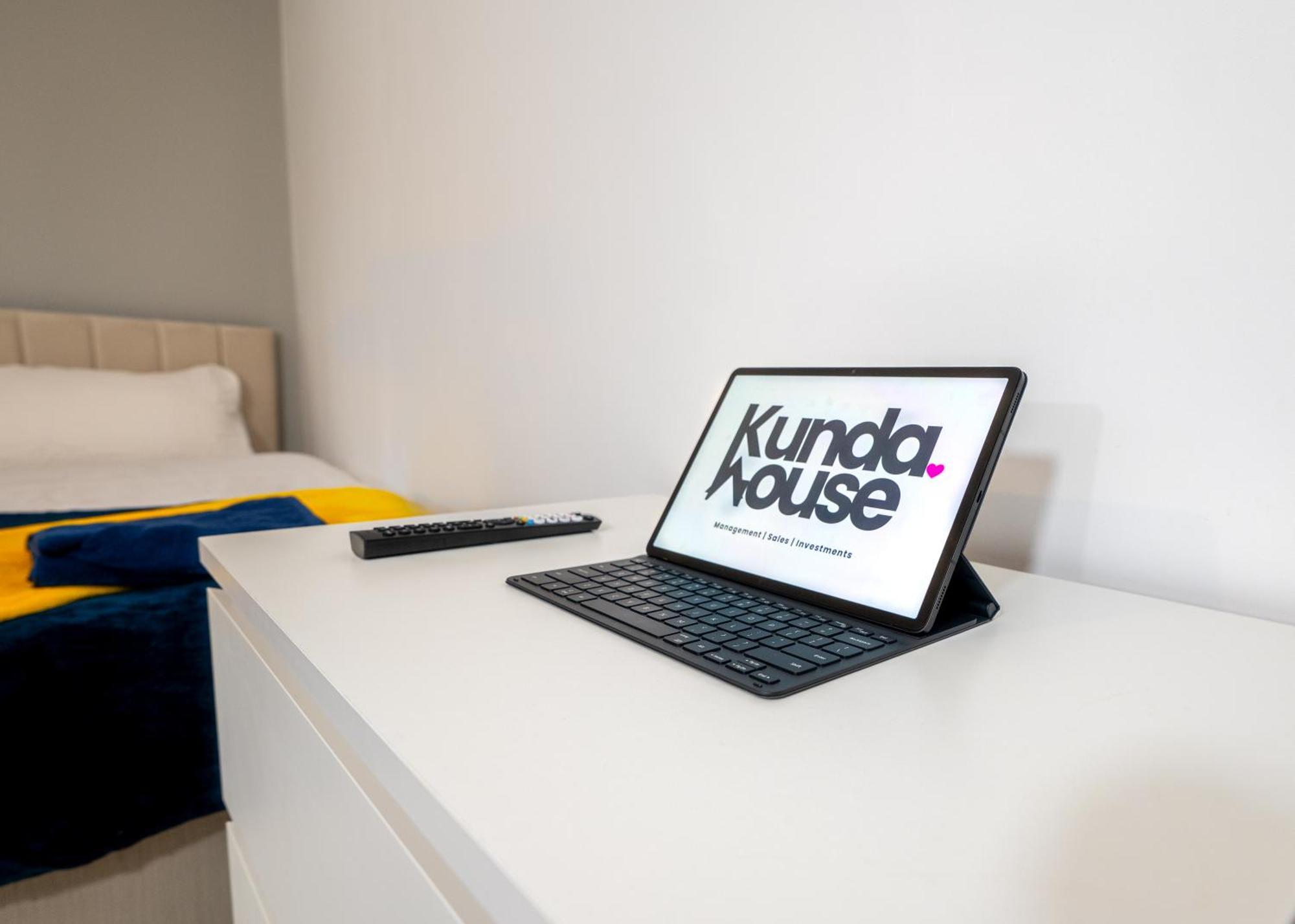 Kunda House Coventry Road Hotel Birmingham Exterior photo